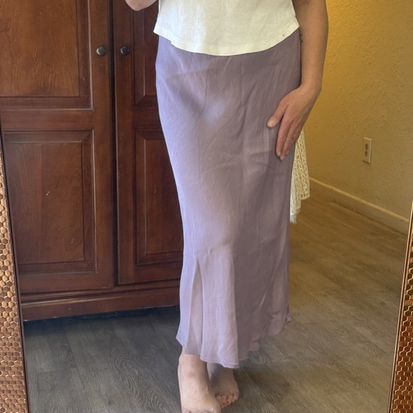 Anthropologie Dresses & Skirts - Anthropologie Bias Cut Midi Skirt Size Medium Dusty Purple Silky Slip Style